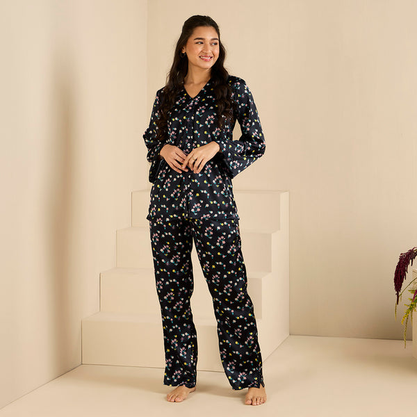 Buy SHADY LADY Short Pajamas - Black Daisies At 43% Off