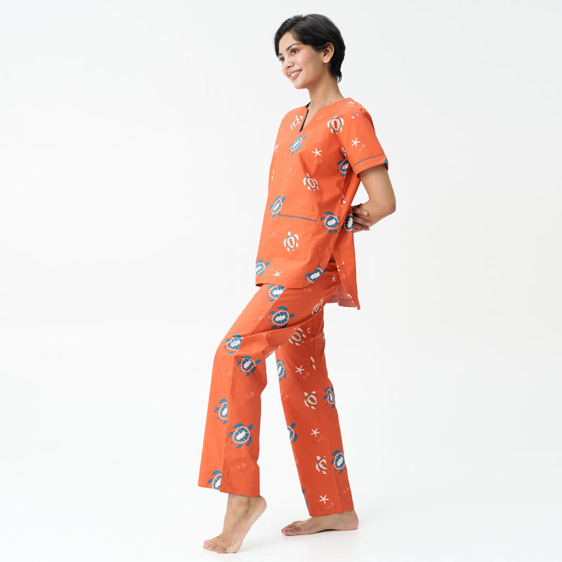 Turtle Tide Cotton Dip-Neck Pyjama Set